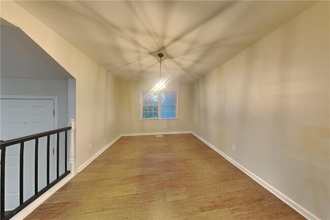 Building Photo - 1104 Canterbury Ln