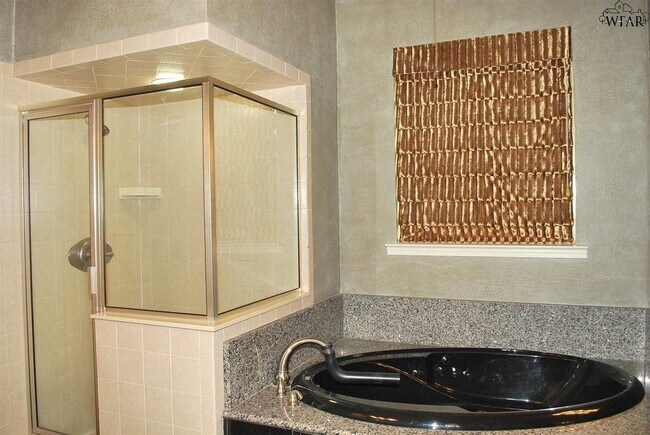 Building Photo - 3 Sand Piper