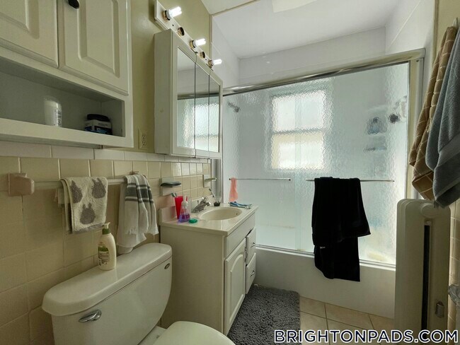 Building Photo - 40 Tremont St