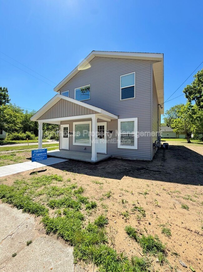 Building Photo - 313 Orchard Ave