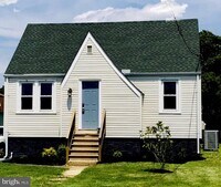 Building Photo - 822 Wise Ave