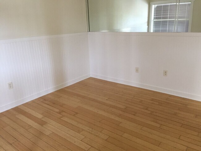 Building Photo - Ocean Breeze #14