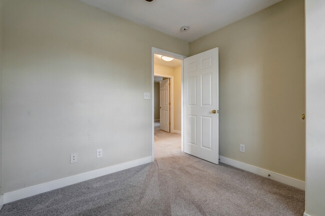 Building Photo - 3 Bedroom Duplex Minutes from UVA & Medical Center – $1,995/mo