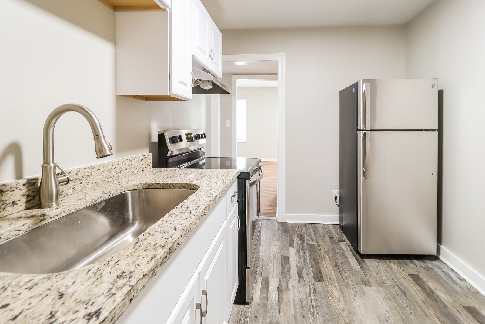 Building Photo - 5512 Ave P