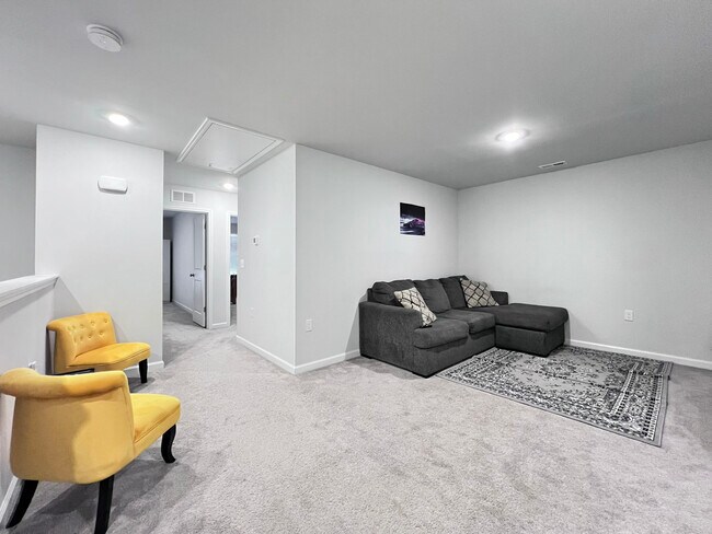 Building Photo - 2346 Chert Ln