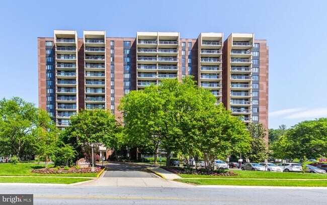 Building Photo - 7401 Westlake Terrace