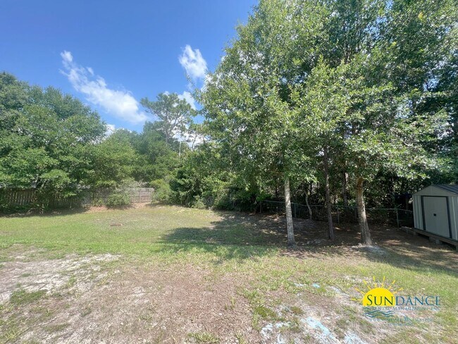 Building Photo - Charming 4 Bedroom Home in Mary Esther!