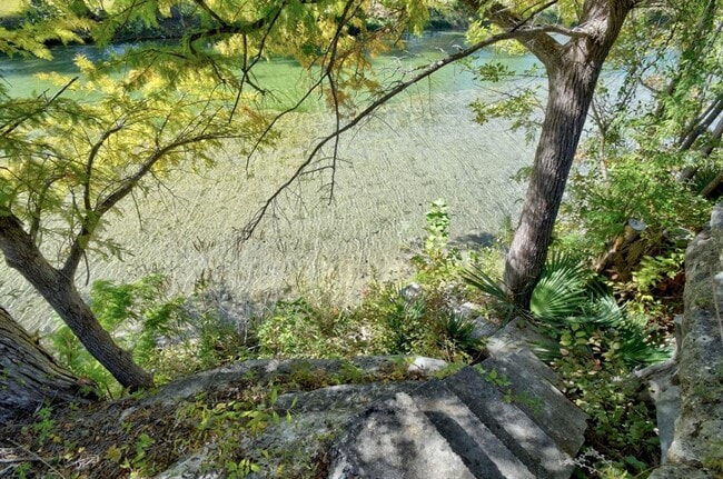 Building Photo - 108 Hub Dr