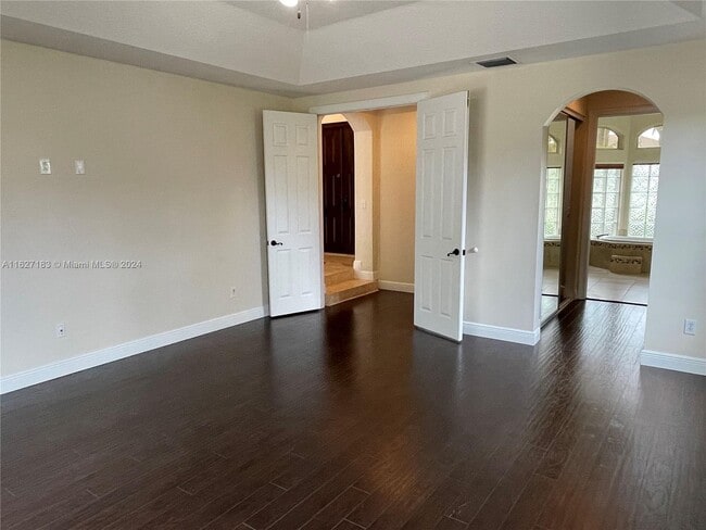 Building Photo - 3440 Carlton Ln