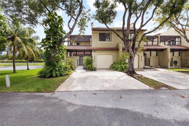 Primary Photo - 9946 Costa Del Sol Blvd
