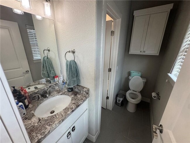 Building Photo - 1695 Nettleship St