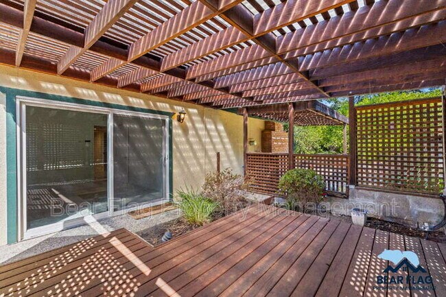 Building Photo - 7919 Ridgemont Dr