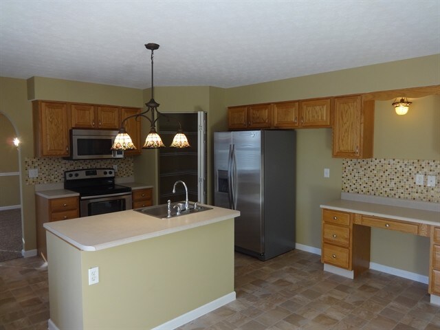 Building Photo - 2098 Stone Valley Pl