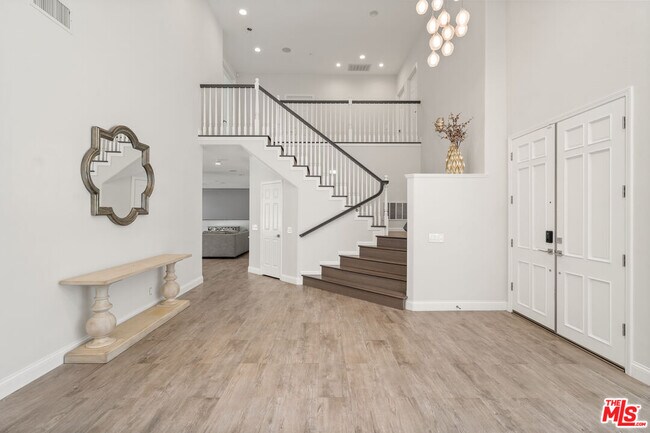 Building Photo - 18419 St Moritz Dr
