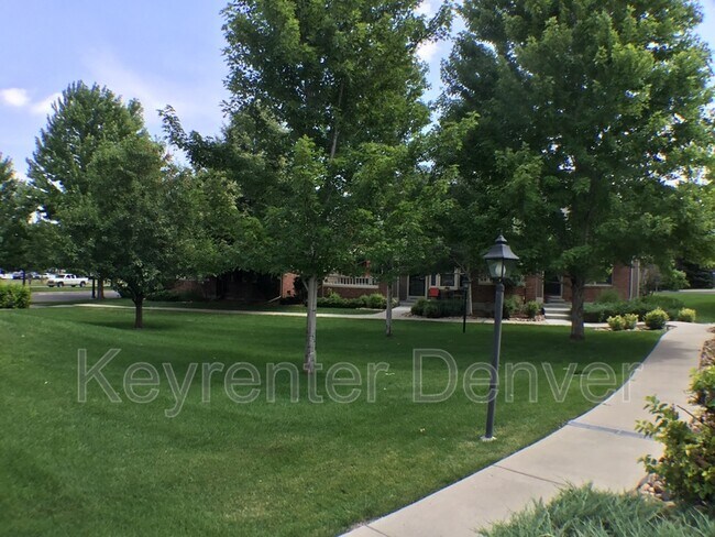 Building Photo - 8014 E Fairmount Dr