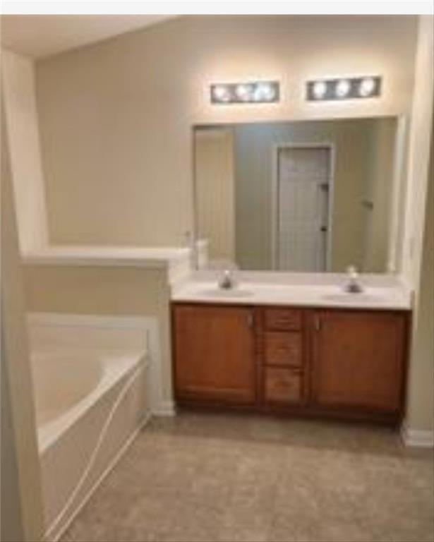 Building Photo - 2985 Briaroak Dr