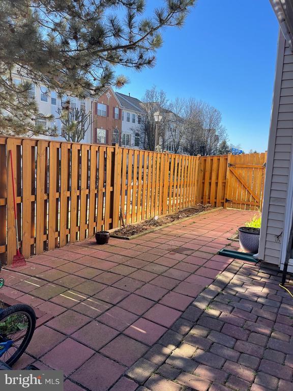 Building Photo - 2429 Dew Meadow Ct