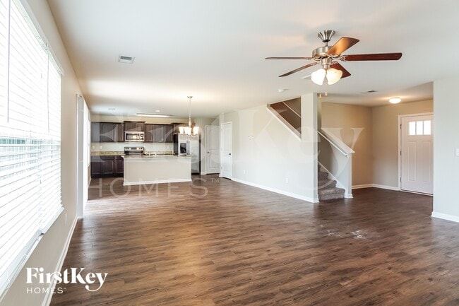 Building Photo - 134 Rosegate Dr