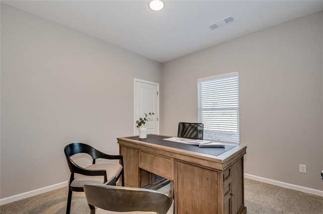 Building Photo - 105 Essence Dr