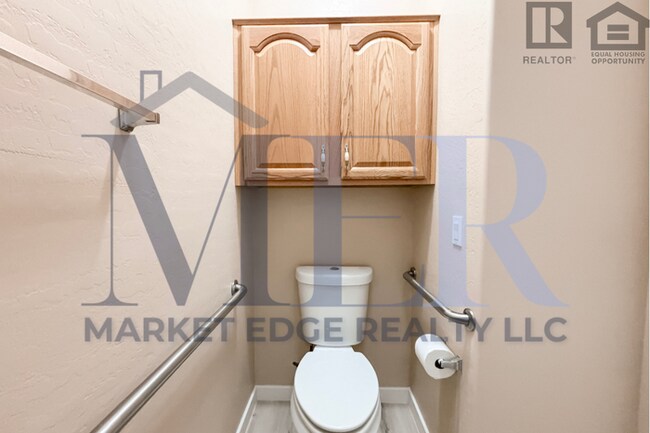 Building Photo - 2Bed/2Bath Patio Home in 55+ Community in ...