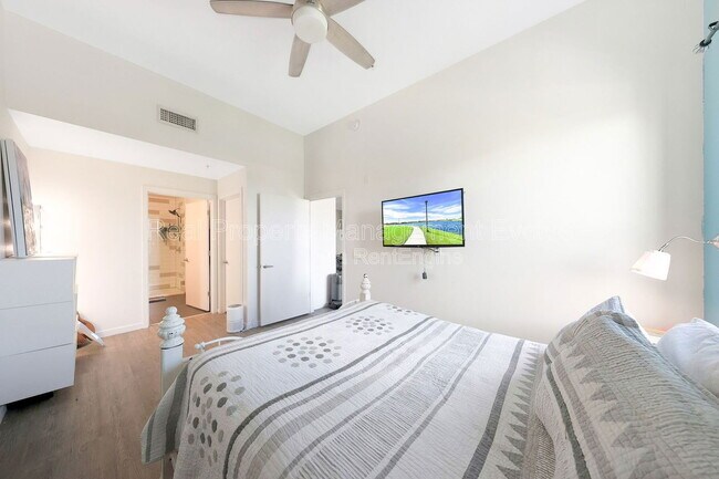 Building Photo - 1130 N 2nd St