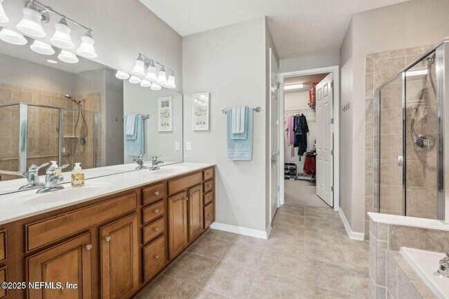 Building Photo - 9831 9831-1 Del Webb Parkway Ap