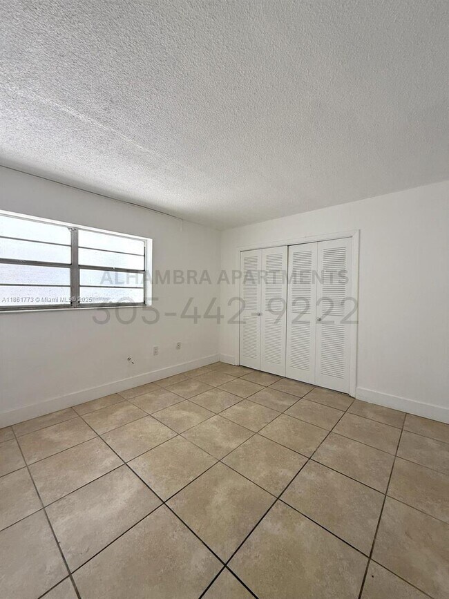 Building Photo - 3100 W Flagler St
