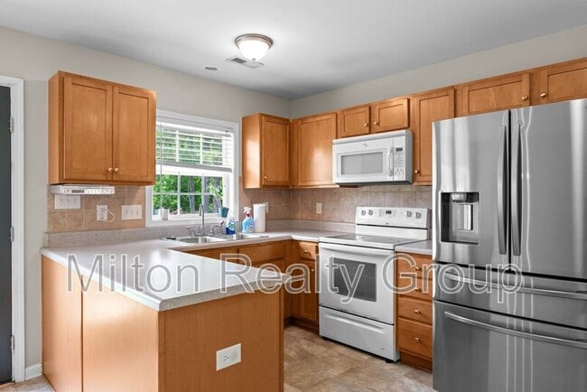 Building Photo - 11 Sawtooth Oak Cir