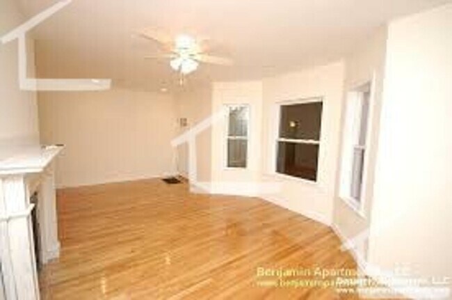 Primary Photo - 172 Fuller St