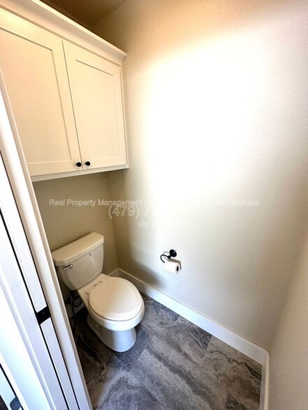 Building Photo - 3600 SW Brittany Rd