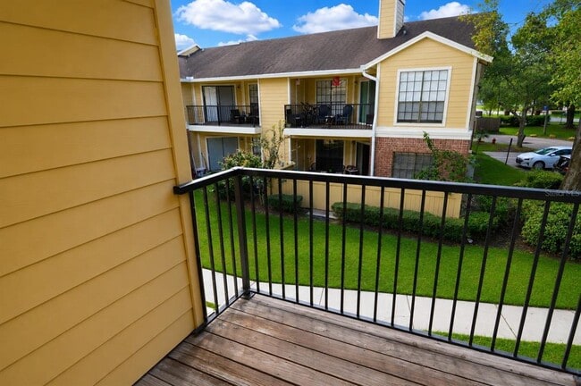 Building Photo - 8625 Mallard Reserve Dr