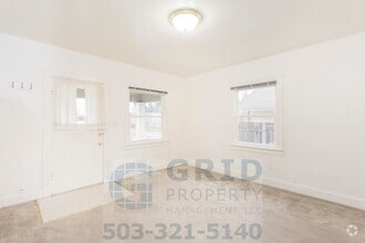 Building Photo - Craftsman Bungalow Available in Kenton Nei...
