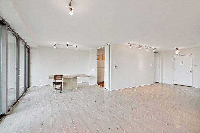 Building Photo - 2401 Pennsylvania Ave