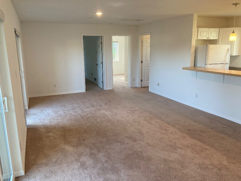 Building Photo - 13628 2nd Ave SW