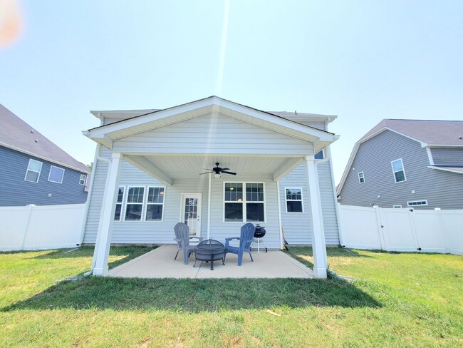 Building Photo - Immaculate Home At Village Rockfish