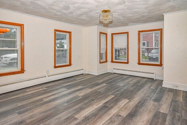 Building Photo - 9 Boylston St