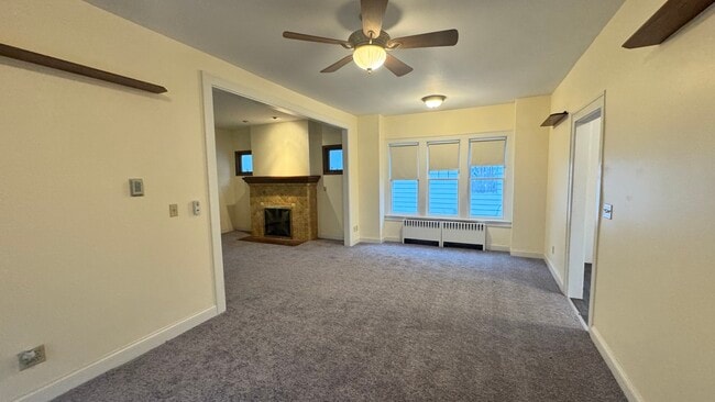 Building Photo - 110 Pine St