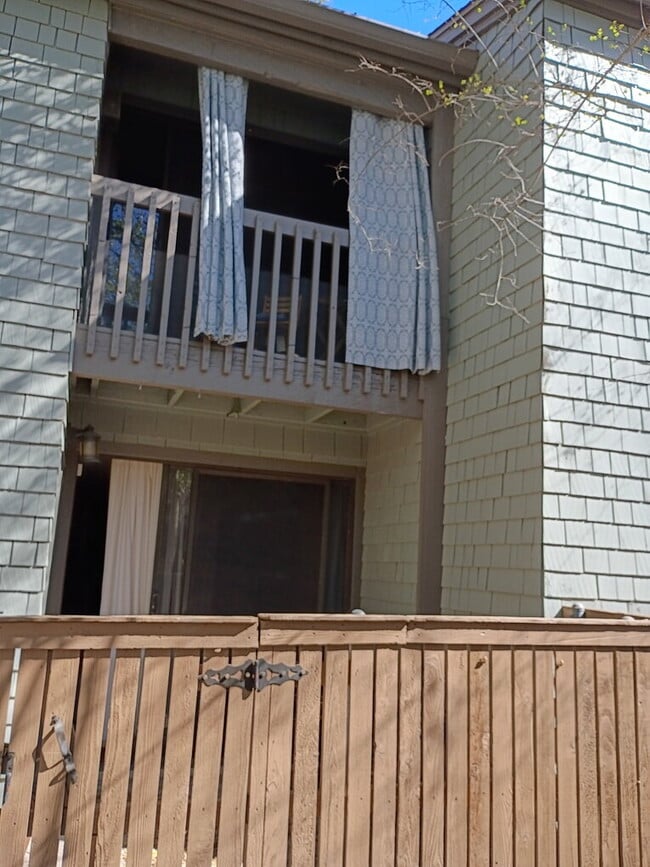 Building Photo - *Gated Northwest Hills Community - Two-Sto...