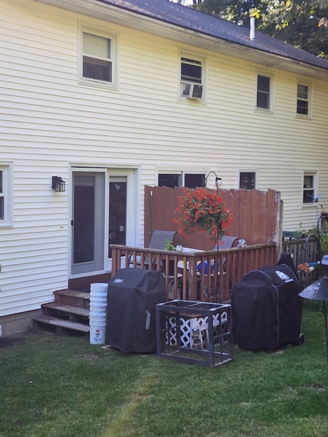 Building Photo - 137 Brookdale Rd