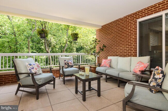 Building Photo - 2222 Colts Neck Rd