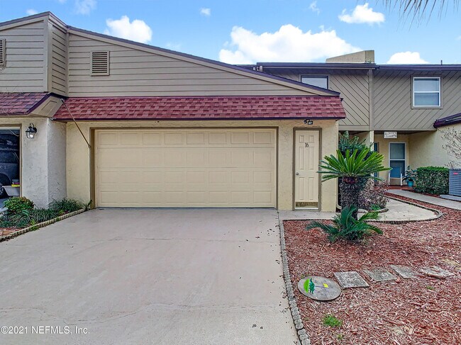 Building Photo - 16 Fox Valley Dr