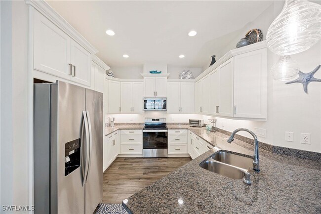 Building Photo - 5855 Haiti Dr