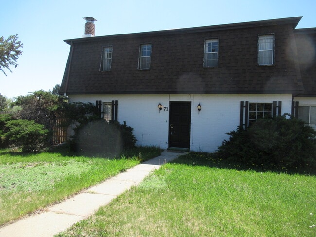 Primary Photo - 71 Old Broadmoor Rd