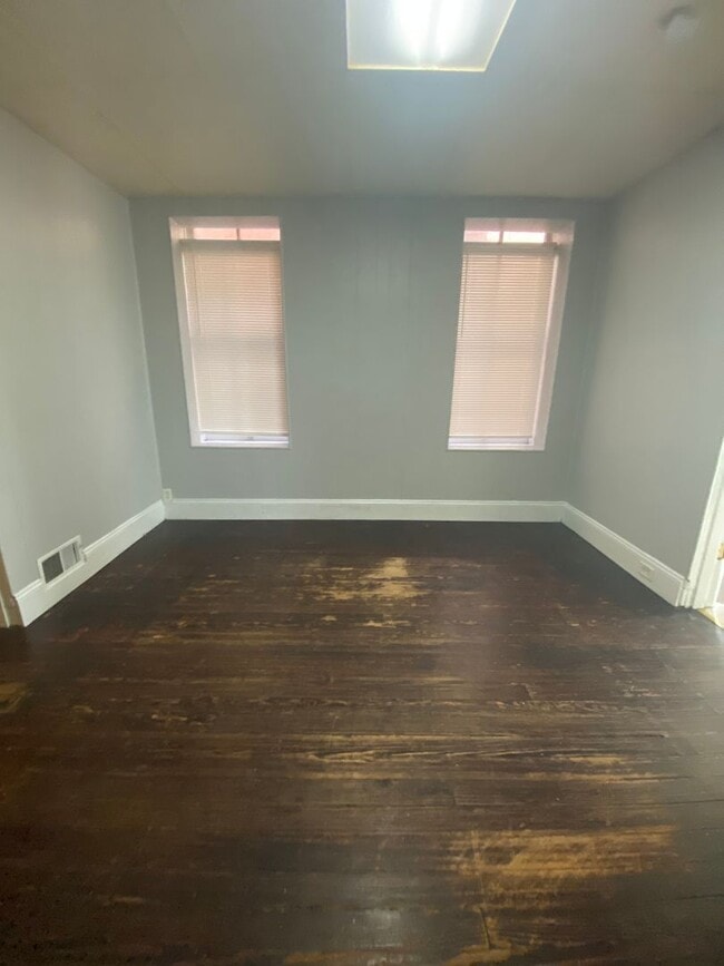 Building Photo - 3428 Dunnica Ave