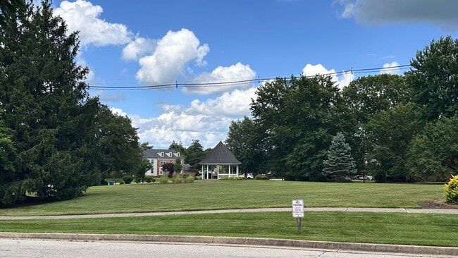 Building Photo - 6718 Deep Creek Dr