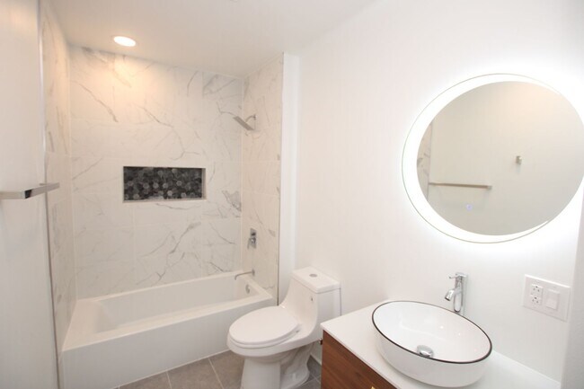 Building Photo - Newly renovated 1 bed apartment in old city