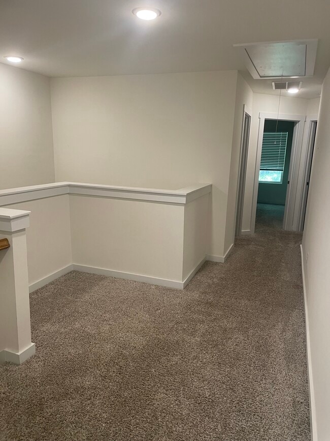 Building Photo - 3459 Misty Hollow Dr