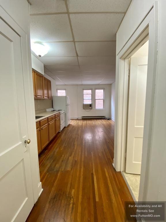 Building Photo - 603 Court Street Apartment 3