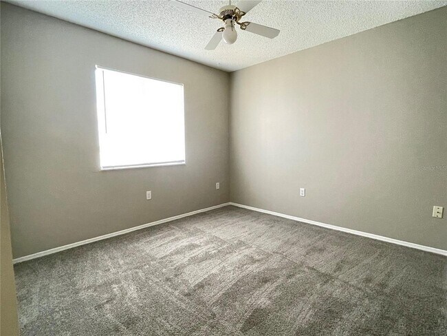 Building Photo - 687 Lake Dexter Cir