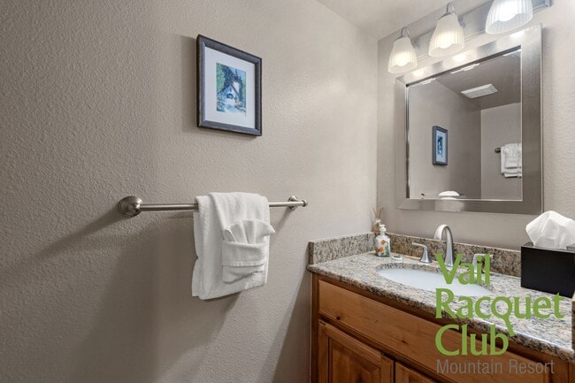 Building Photo - 4610 Vail Racquet Club Dr